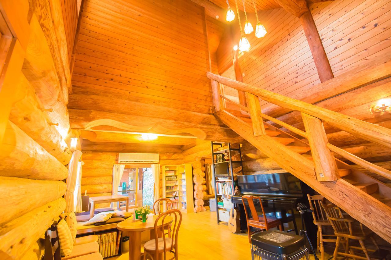 מלון Yufuin Log House No Yado Tom Sawyer מראה חיצוני תמונה